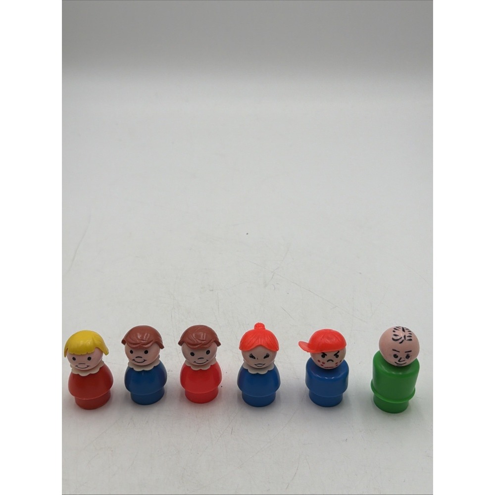 Vintage Fisher Price Little People Family Lot of 6 Dad Mom Girls Bully